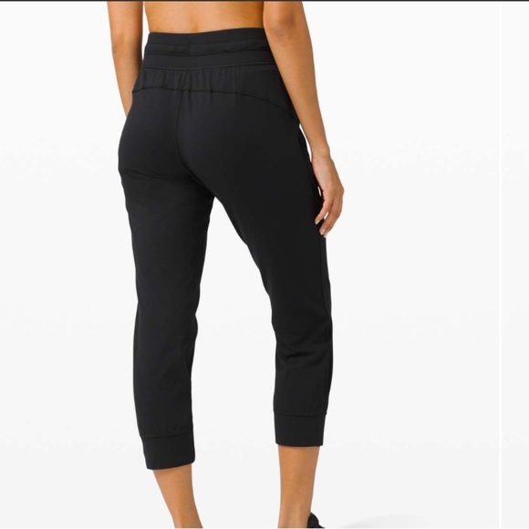 Lululemon Navy Ready To Rulu Cropped Jogger Size 2 - Picture 7 of 13